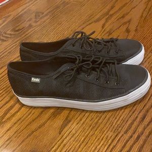 Women’s Keds, great condition, black, size 9